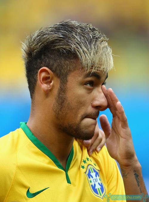 皇马本泽马关键时刻进球锁定胜利（本泽马关键破门助皇马取胜）