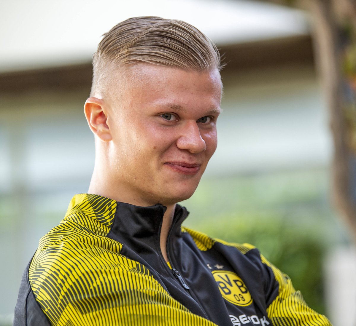 阿尔巴尼亚中场：比赛70分钟内，我们与英格兰的水平不相上下（阿尔巴尼亚中场：前70分钟我们与英格兰势均力敌）